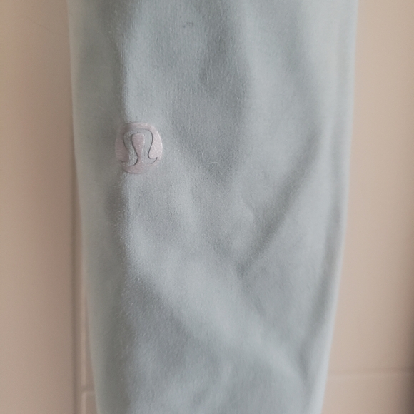 Lululemon tights - Picture 2 of 6